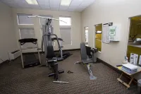 Service Plus Inns & Suites Drayton Valley - ที่มีฟิตเนส