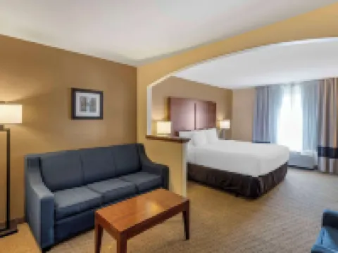 コンフォート イン & スイーツ ジレット ニア キャンベル メディカル センター ジレットのホテル