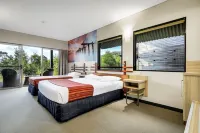 Kingfisher Bay Resort Hotels in Fraser Island