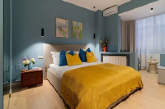 สีสันสดใสและความสะดวกสบายเงียบสงบ - 1BR ปรับปรุงใหม่ บาย เปียตา ยูนิเวอร์ซิตาตี