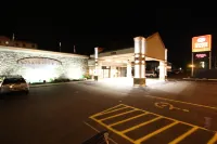Quattro Hotel & Conf Centre, Ascend Hotel Collection - parking