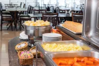 Monreale Plus Guarulhos International Airport - sarapan