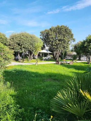 Hôtel & Restaurant les Mouettes Các khách sạn ở Lama