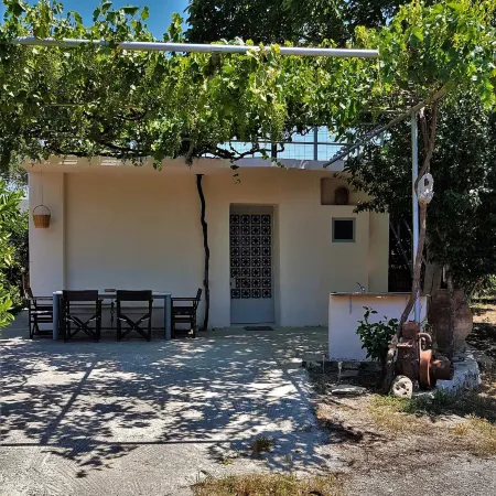 KaliVie Bio Farm & Retreat Отели в г. Мојрес