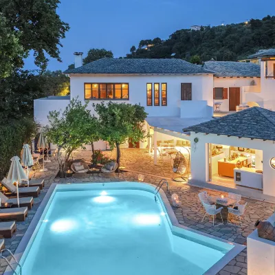 Aeolos Hotel & Villas - Pelion Hotels in Makrirrachi