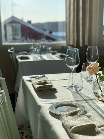 Stora Hotellet I Fjällbacka Отели в г. Fjallbacka