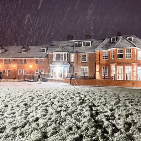 Trivelles Gatwick Hotel & Airport Parking