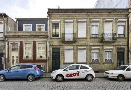 H.ö.H Отели рядом с достопримечательностью «Palacete do Barão de Nova Sintra»