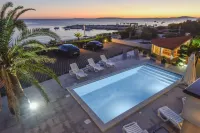 Pool Apartments Tolo - WLAN
