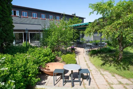 Gylle Hotell & Restaurang Brödernas Отели в г. Borlange Municipality