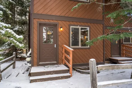 Homestead #1 Отели рядом с достопримечательностью «Chamber of Commerce of West Yellowstone»