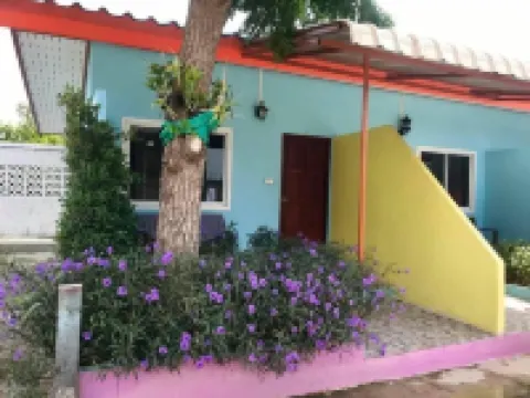 เรือนเจ้าเงาะ รีสอร์ท โรงแรมในอำเภอ ไชโย