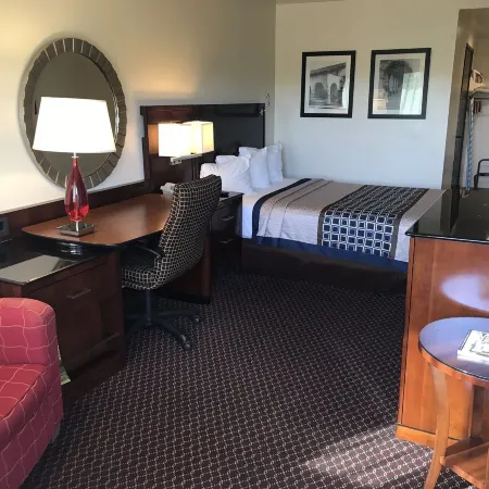 Oakridge Inn