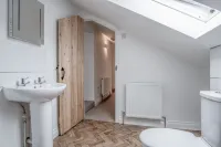 Brook Cottage - 2 Bedroom Cottage - Dale