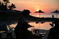 Kavos Hotel & Suites - Merinäköala