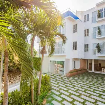Baan Kangmung HuaHin Resort Отели рядом с достопримечательностью «Статуя Будды»