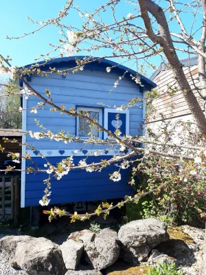 Cozy Little Blue Caravan in Scy Belgique Hotels in Hamois