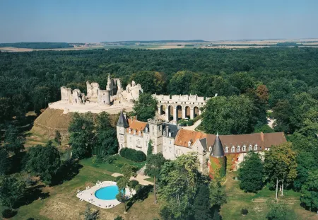 Chateau de Fere Hotel and Spa Отели в г. Курсель-Сюр-Вель