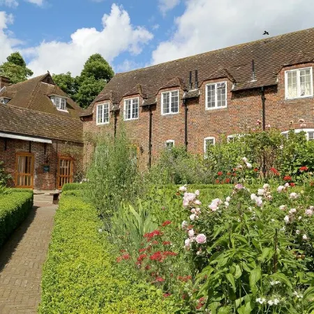 Leeds Castle Stable Courtyard Bed and Breakfast Отели рядом с достопримечательностью «Бренчли Гарденс»