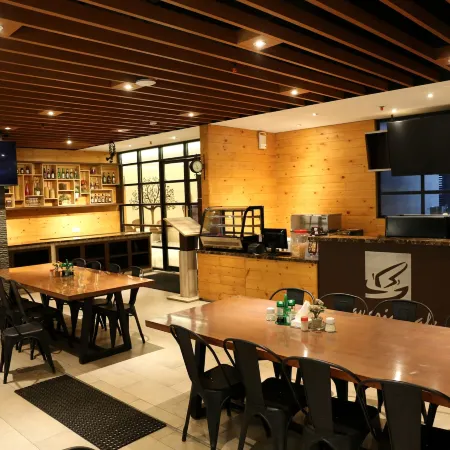 Grand Citihub Hotel @Kajoetangan