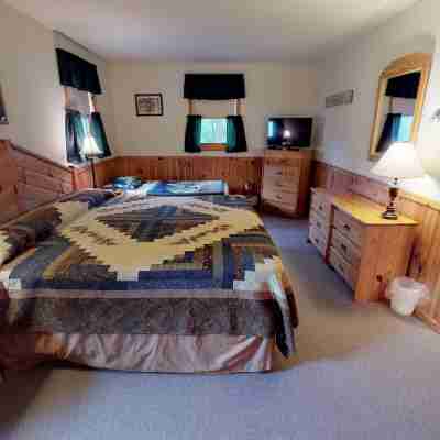 Rough Cut Lodge Rooms