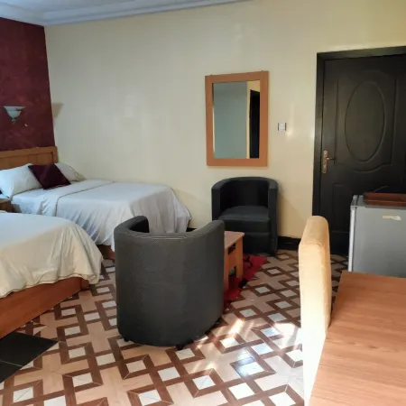 Steffan Hotel & Suites