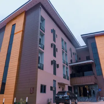 Rolarz Resorts & Hotel