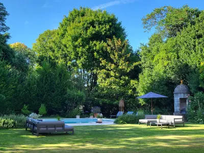 Logis des Tourelles Hotels near Martell Cognac's Visitors Center