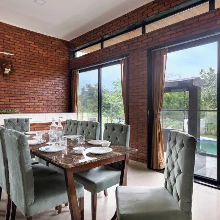 Stay Leisurely Villa Portia Lonavala
