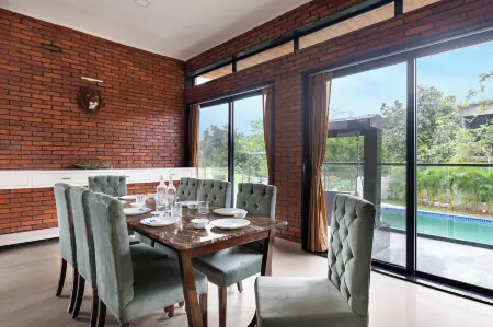 Stay Leisurely Villa Portia Lonavala Отели в г. Kune N.m.