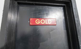 Studio 95 - Shared & Private Rooms