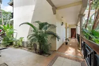 1-Bd Near Beach, Great for Digital Nomads