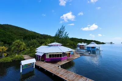 Mango Creek Lodge