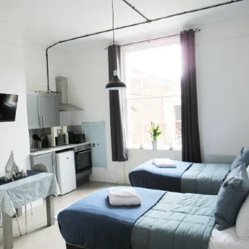 Queen Street Apartments Отели в г. Уольверхэмптон