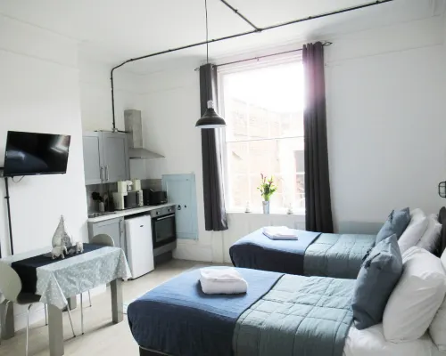 Queen Street Apartments Hotels in Wolverhampton