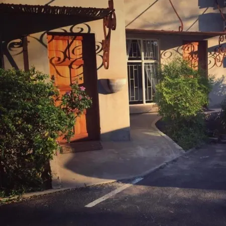Little Eden Guest Lodge