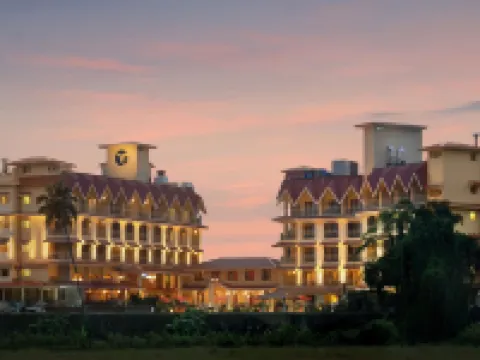 Acron Candolim Regina Hotels in Candolim