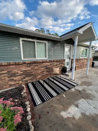 Lake Wawasee FROG House, Surround Sound & Bikes