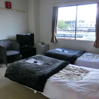 BizHotel塩尻駅前店 井筒ワイン周辺のホテル
