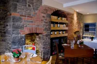 The Red Lion Hotel a Kington