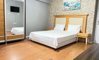 City Blue Hotel