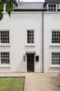 Cosy 1Bd in Malvern with Stunning Views!