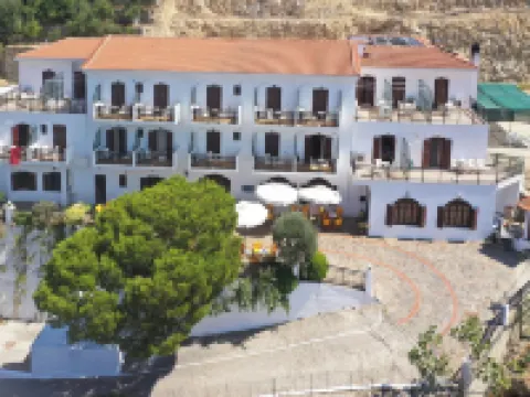 イカロス スター ホテル イカリア島のホテル