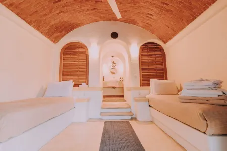 Hostal de la Luz - Spa Holistic Resort