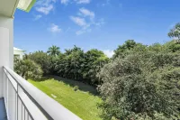 Exclusive Doral Villa with Luxury Amenities