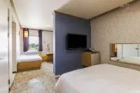 La Feliz Hotel Csm