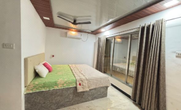 Sea Royal Beach Cafe