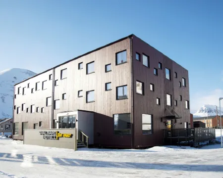 Svalbard Hotell | the Vault Hotels in Longyearbyen