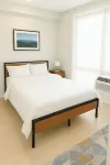 Modern 1BR 1BA Apartment
