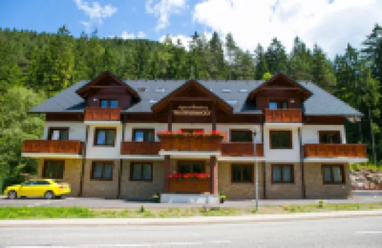 Apartmány Tri Studničky Hotels near Grand Jet Cableway Entry Point